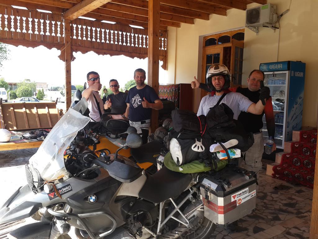 Khiva Alibek B&B & Travel Екстериор снимка